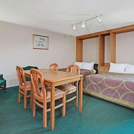 Super 8 By Wyndham Kenmore/Buffalo/Niagara Falls Area Exterior photo
